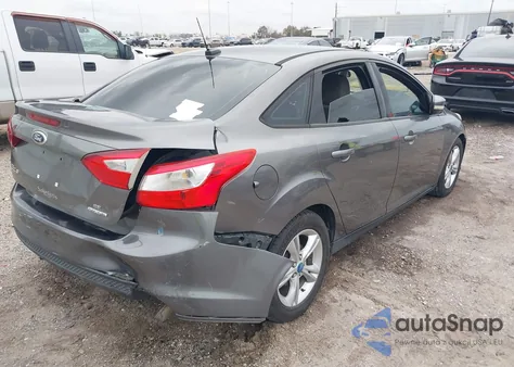 2014 Ford Focus Se z USA, uszkodzony, nr VIN 1FADP3F23EL117882